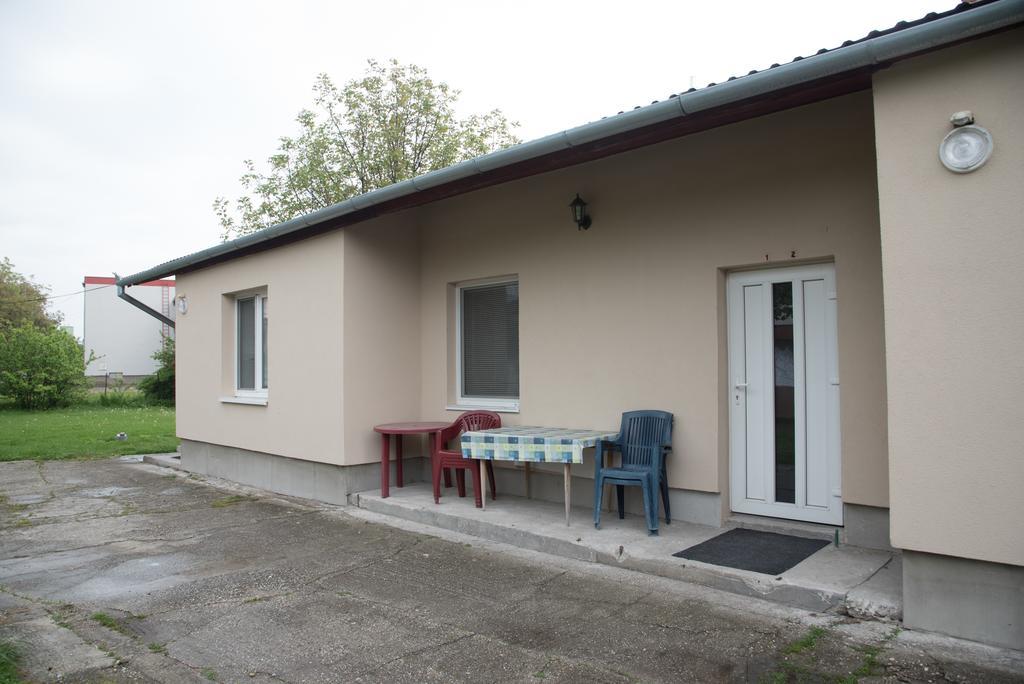 Ubytovani Sykora Apartments Velky Meder Exterior photo